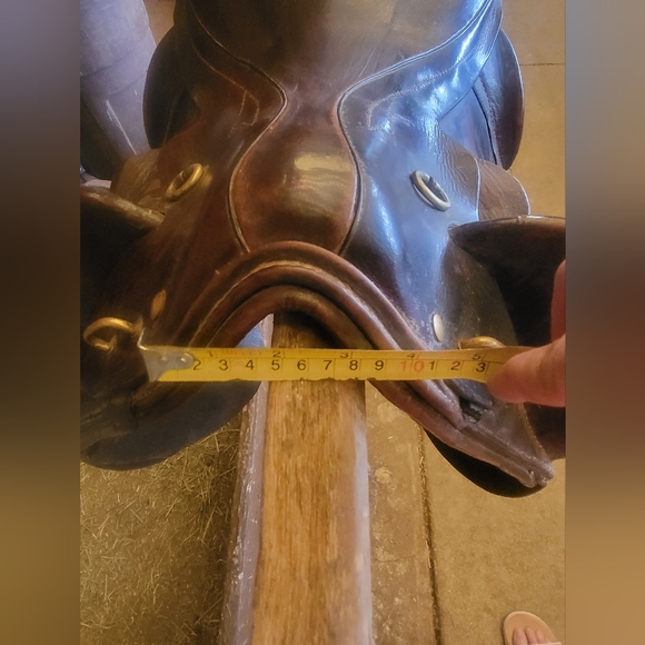 Australian Saddle - Picture 3 of 9
